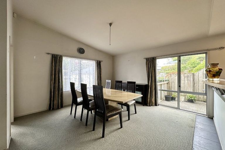 Photo of property in 36 Todman Street, Brooklyn, Wellington, 6021