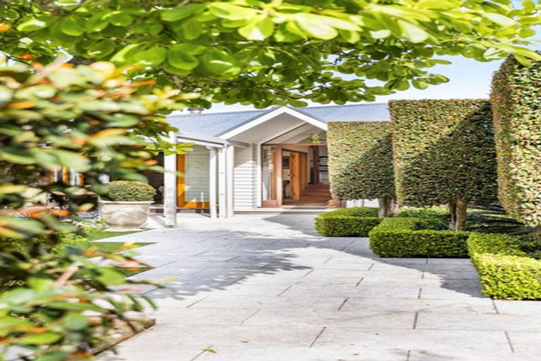 Photo of property in 43 Hauraki Road, Hauraki, Auckland, 0622