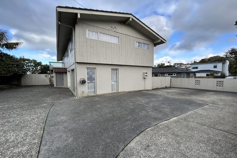 Photo of property in 337 East Coast Road, Mairangi Bay, Auckland, 0630
