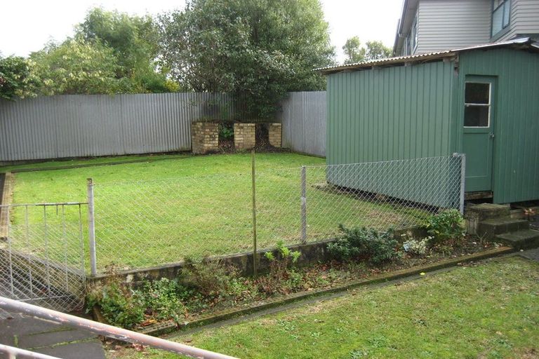 Photo of property in 16 Kelvin Place, Hamilton East, Hamilton, 3216