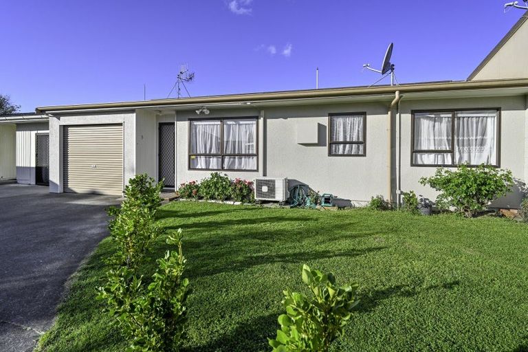 Photo of property in 3/200 Karaitiana Street, Frimley, Hastings, 4120