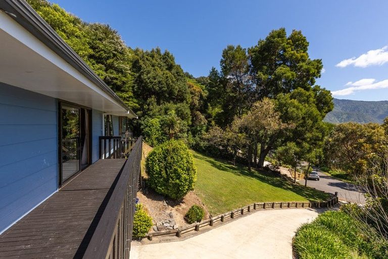 Photo of property in 17 Beach Place, Havelock, 7100