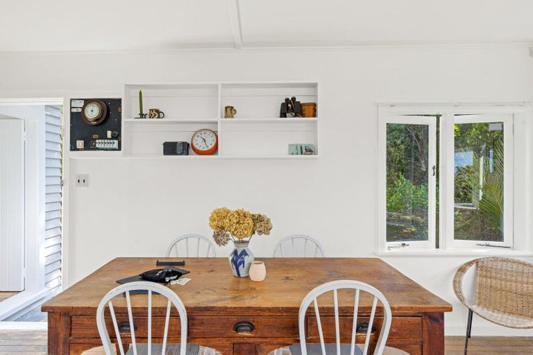 Photo of property in 25 Matheson Bay Road, Leigh, 0985