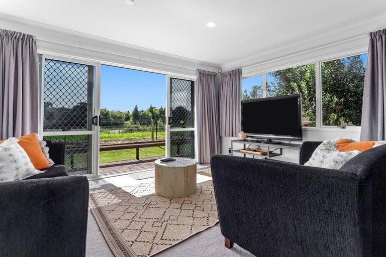 Photo of property in 29 Edgewater Grove, Whakatane, 3120