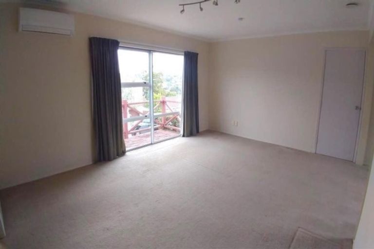 Photo of property in 2/26a Sunnynook Road, Sunnynook, Auckland, 0620