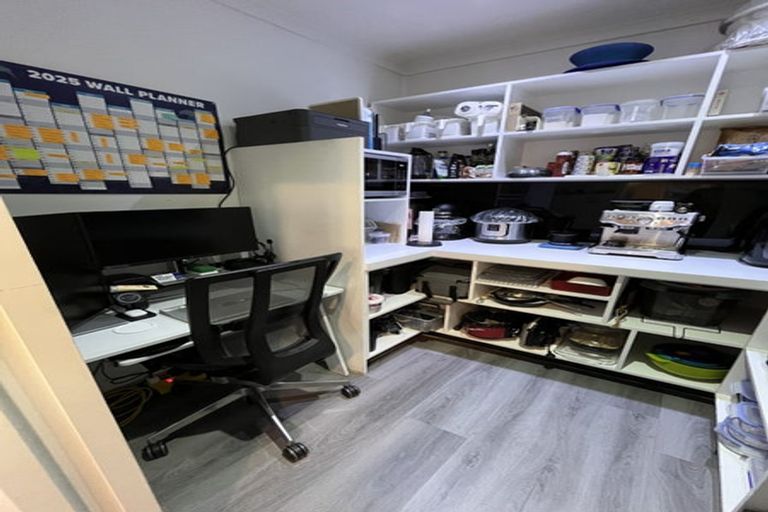 Photo of property in 59 Pacific Road, North New Brighton, Christchurch, 8083