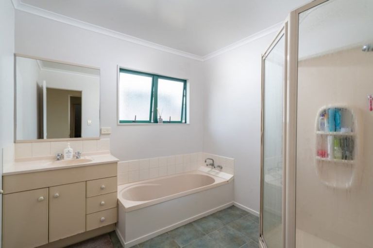 Photo of property in 10 Puriri Street, Hilltop, Taupo, 3330