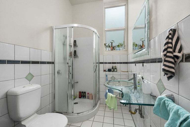 Photo of property in Hb Apartments, 4/3 Holland Street, Te Aro, Wellington, 6011