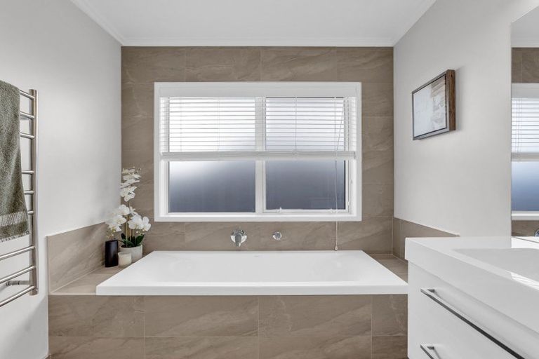 Photo of property in 57 Roy Hilton Drive, Flagstaff, Hamilton, 3210