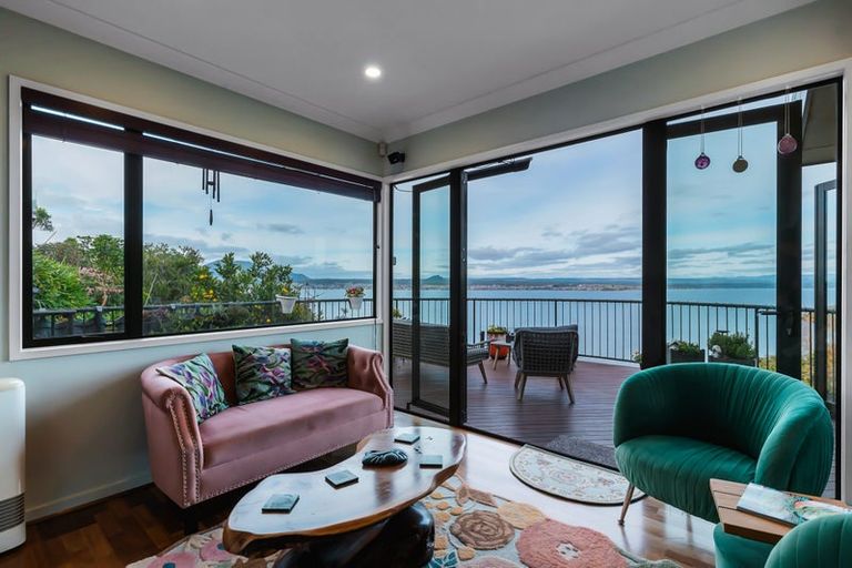 Photo of property in 2/71 Wakeman Road, Acacia Bay, Taupo, 3330