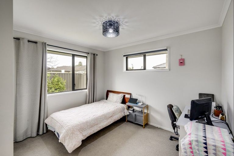 Photo of property in 15 Onyx Place, Awatoto, Napier, 4110