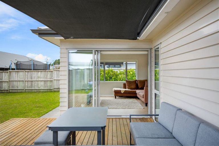 Photo of property in 5 Raymond Grace Avenue, Huapai, Kumeu, 0810