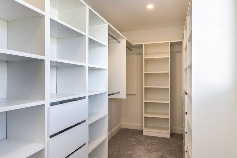 Photo of property in 5 Lens Way, Acacia Bay, Taupo, 3385