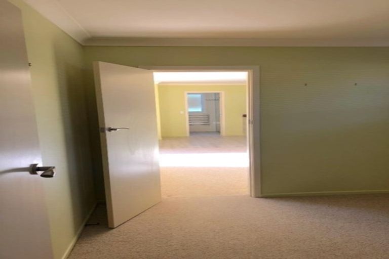 Photo of property in 5 Matai Street, Waikanae, 5036