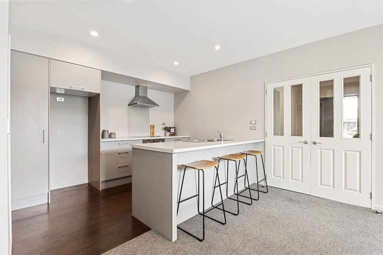 Photo of property in 15 Saint Peters Close, Woolston, Christchurch, 8062