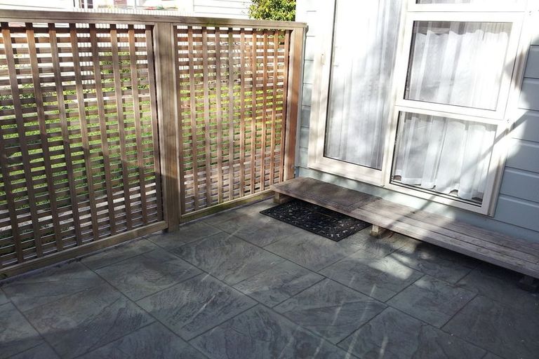 Photo of property in 21 Constable Street, Newtown, Wellington, 6021