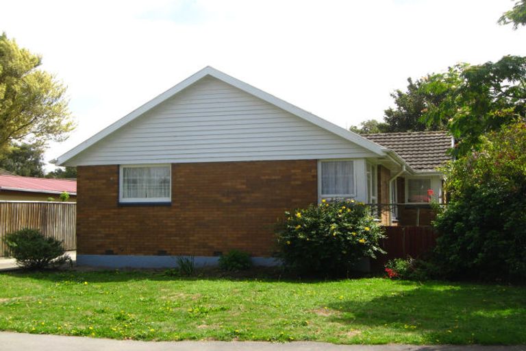 Photo of property in 4 Leicester Crescent, Hoon Hay, Christchurch, 8025
