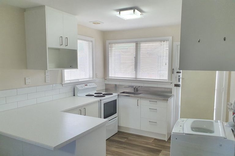Photo of property in 2/60 Avalon Street, Richmond, Christchurch, 8013