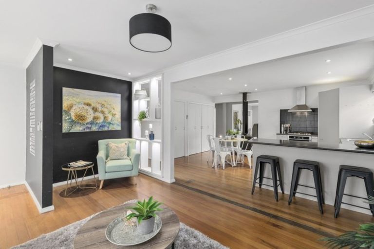 Photo of property in 5 Kopara Grove, Stokes Valley, Lower Hutt, 5019