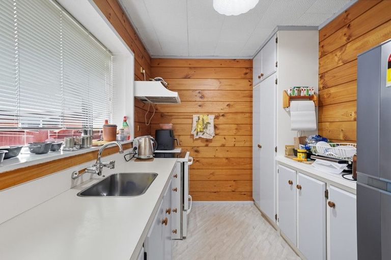 Photo of property in 2/13 Peverel Street, Riccarton, Christchurch, 8011