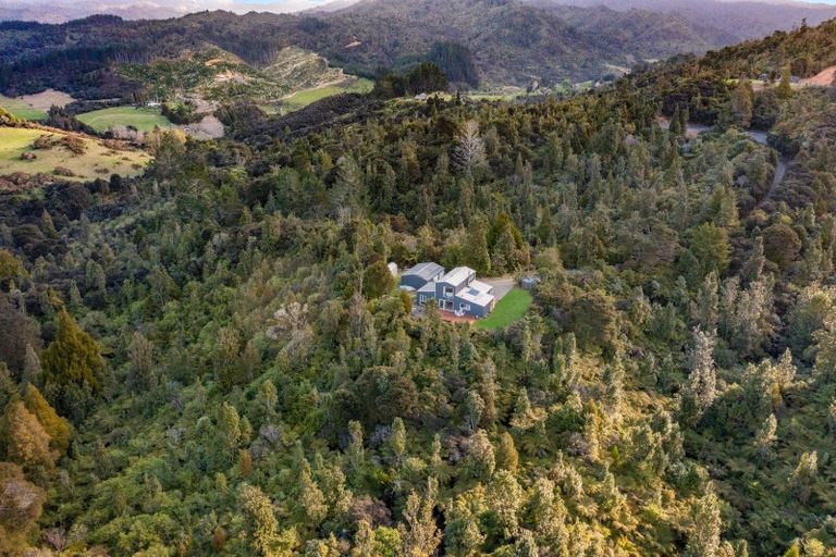 Photo of property in 58 Takingawairua Road, Kaimarama, Whitianga, 3591