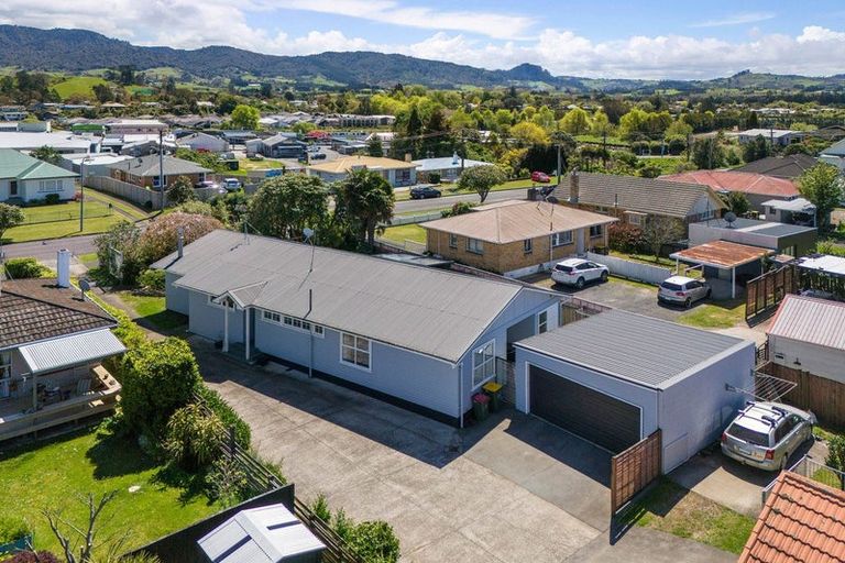 Photo of property in 12 Carisbrooke Street, Katikati, 3129