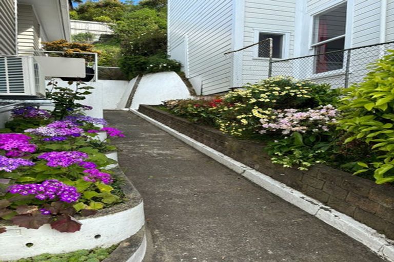 Photo of property in 12 Mertoun Terrace, Highbury, Wellington, 6012