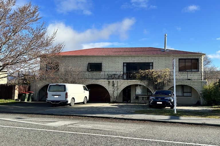 Photo of property in 84 Molyneux Avenue, Cromwell, 9310