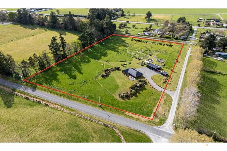 Photo of property in 24 Opuha Street, Orari, Geraldine, 7992