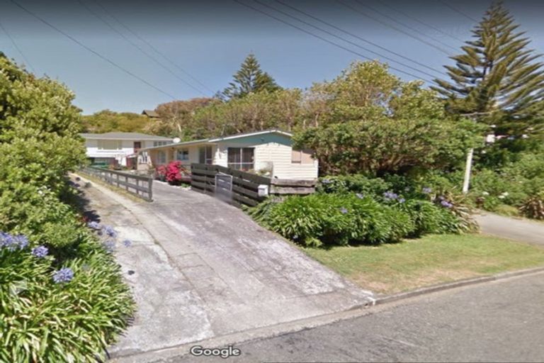 Photo of property in 13a Mahoe Street, Tawa, Wellington, 5028