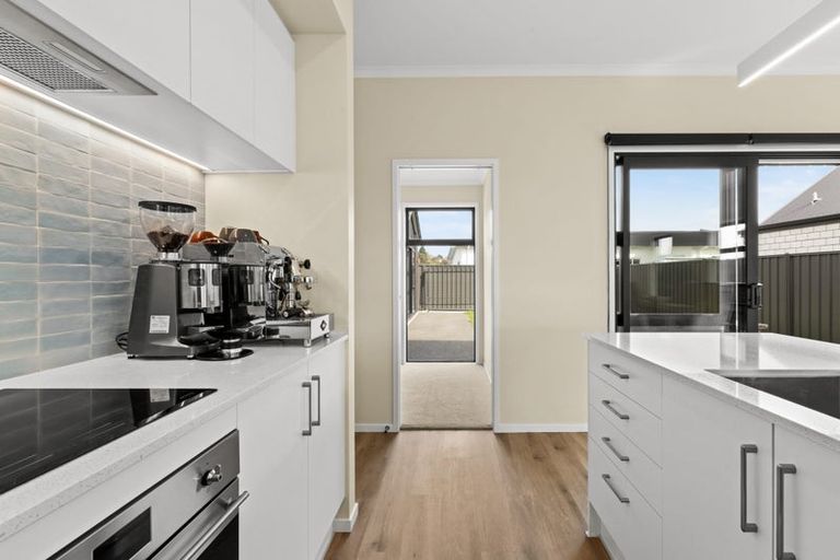 Photo of property in 17 Mohaka Street, Poraiti, Napier, 4112