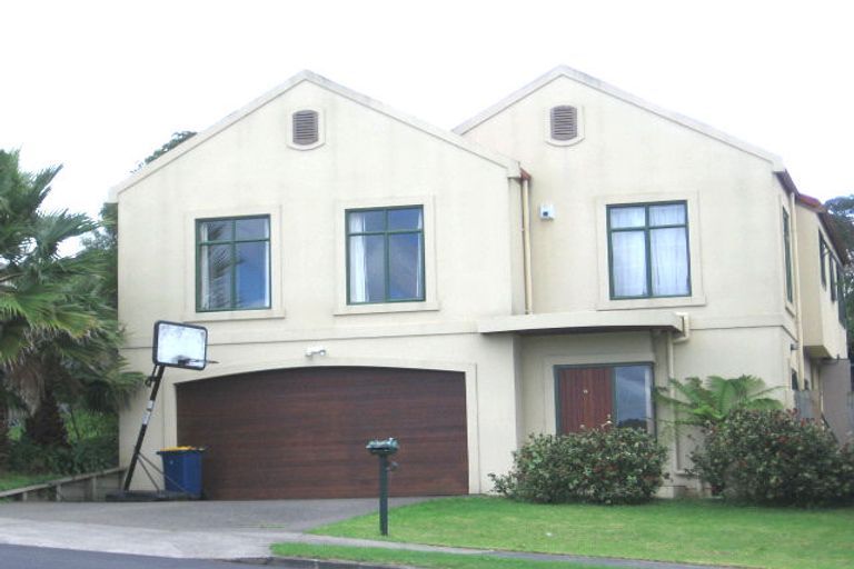 Photo of property in 15 Rosebay Rise, Henderson, Auckland, 0610