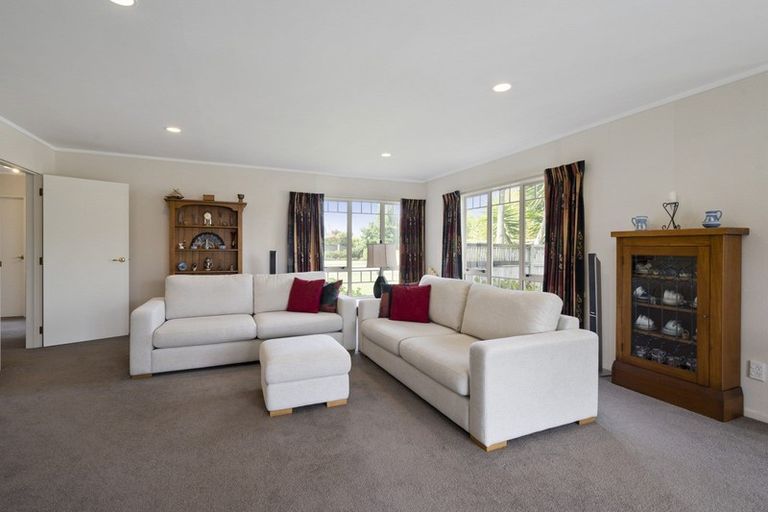 Photo of property in 12 Washington Parade, Milson, Palmerston North, 4414