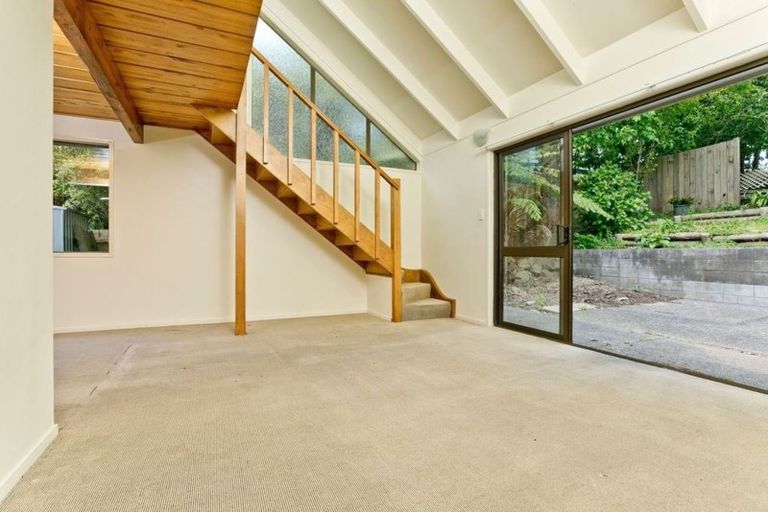 Photo of property in 2/25a Balmain Road, Birkenhead, Auckland, 0626