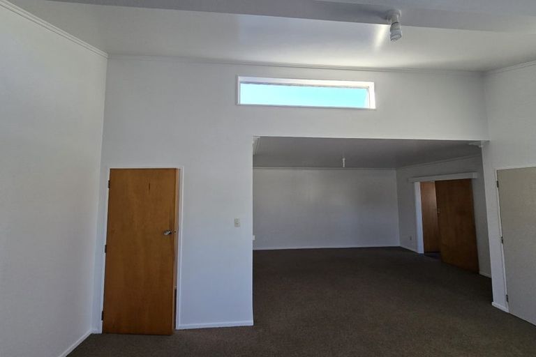 Photo of property in 7 Puriri Place, Levin, 5510