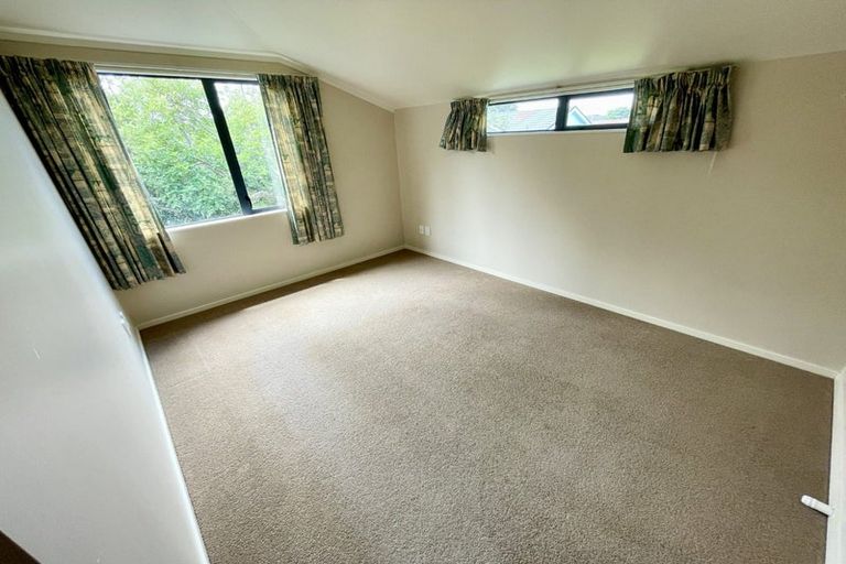 Photo of property in 151 Queens Drive, Lyall Bay, Wellington, 6022