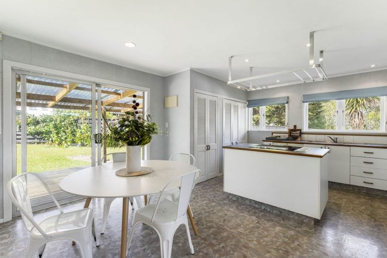 Photo of property in 9 Philip Place, Hillcrest, Auckland, 0627