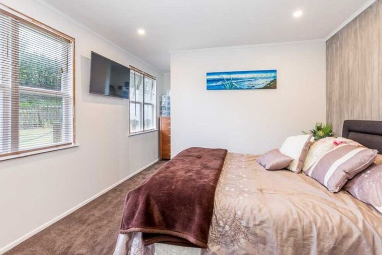 Photo of property in 23 Linwood Avenue, Forrest Hill, Auckland, 0620