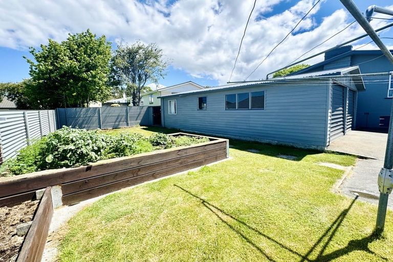Photo of property in 65 Stuart Street, Holmes Hill, Oamaru, 9401
