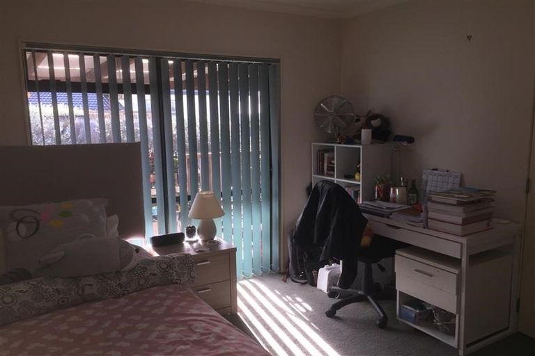 Photo of property in 20a Highfields Terrace, Henderson, Auckland, 0612