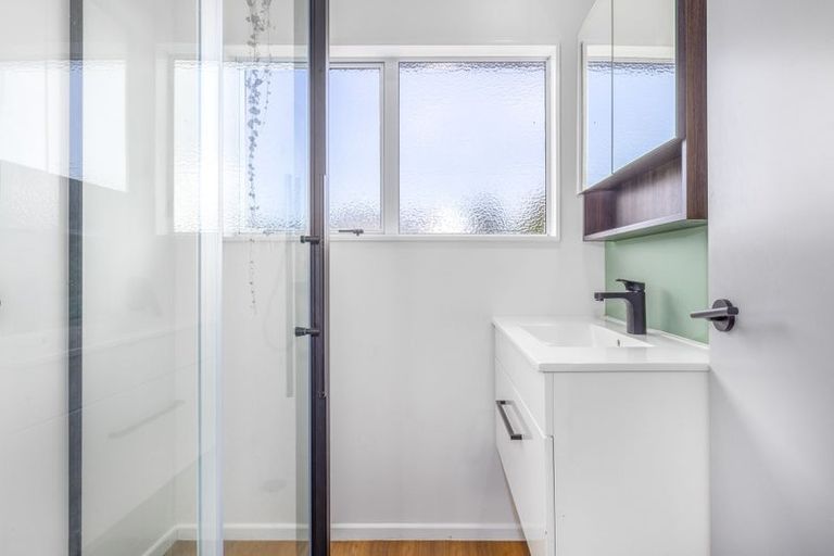 Photo of property in 11 Michael Road, Paraparaumu Beach, Paraparaumu, 5032