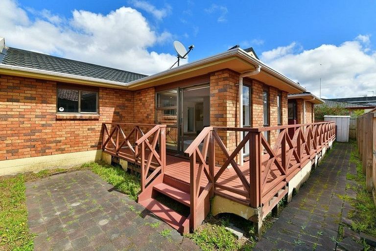 Photo of property in 2/428 Hibiscus Coast Highway, Orewa, 0931
