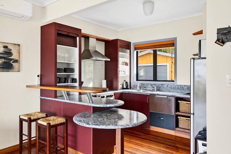Photo of property in 49 Moana Road, Okitu, Gisborne, 4010