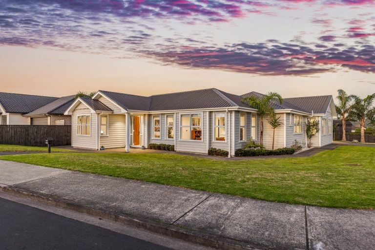 Photo of property in 1 Pitoitoi Drive, Riverhead, 0820