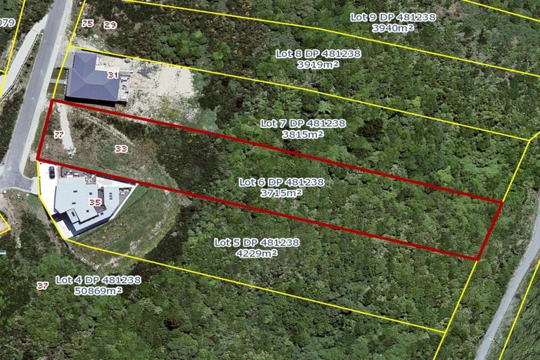 Photo of property in 33 Grumman Lane, Newlands, Wellington, 6037