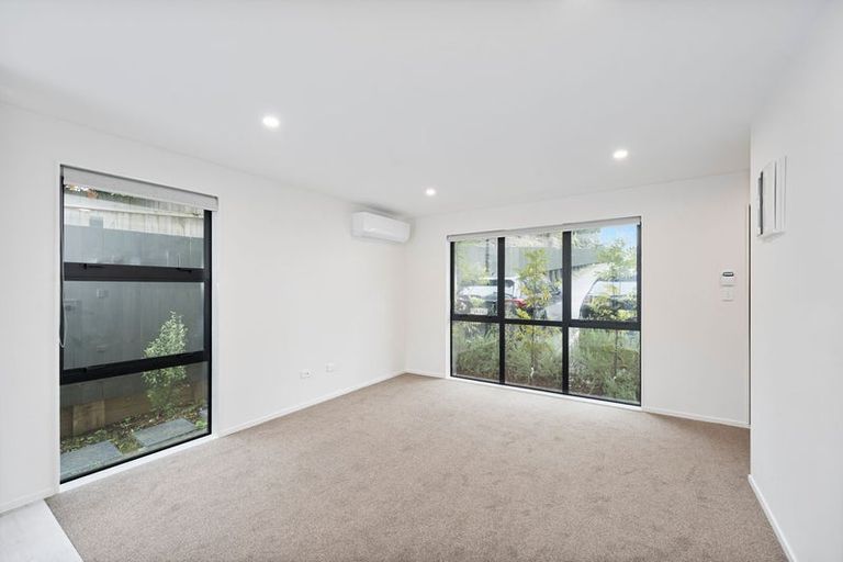 Photo of property in 12/106 Triangle Road, Massey, Auckland, 0614