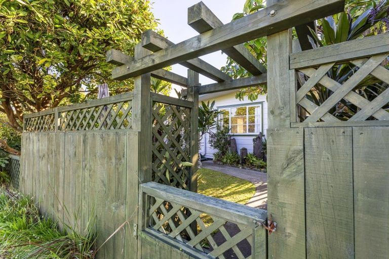 Photo of property in 11 Dundas Street, Whitianga, 3510