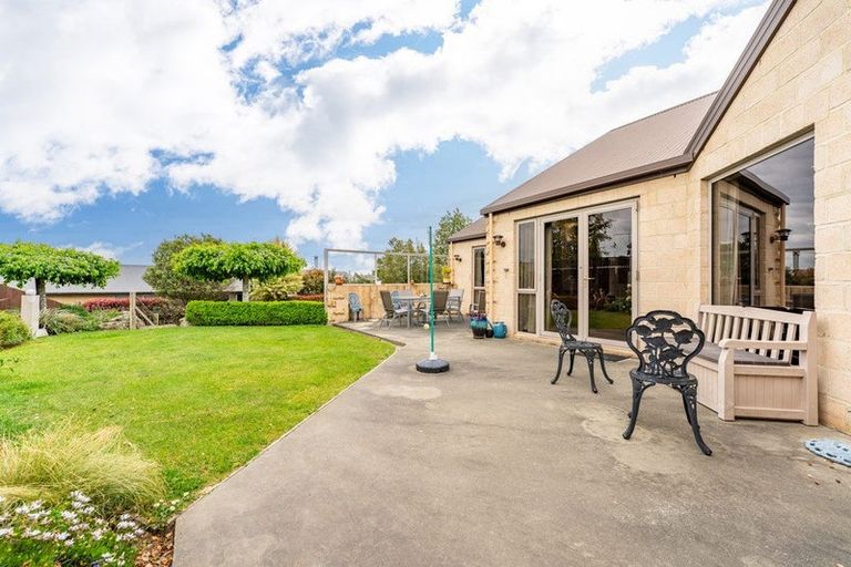 Photo of property in 23 Chateau Close, Gleniti, Timaru, 7910