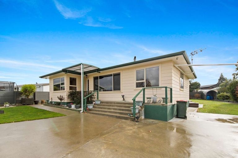 Photo of property in 22 Shelton Place, Feilding, 4702