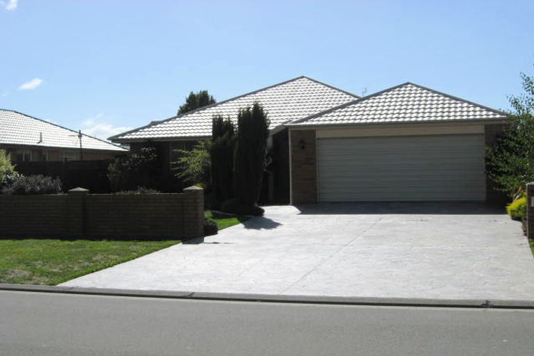 Photo of property in 42 Durrell Way, Rolleston, 7614